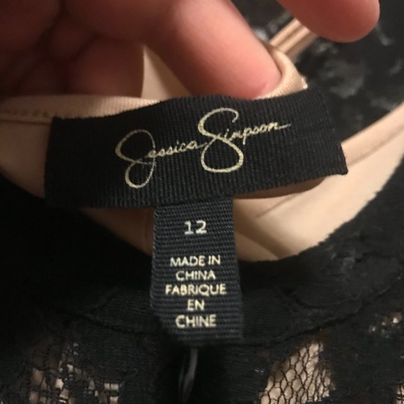 Jessica Simpson Black Lace Overlay Ruffle LBD 12 - Picture 5 of 7